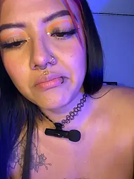 Snapshot of queen_of_you_heart chatting on 19, 2, 2026 queen of you heart online show from 19, 2, 2026