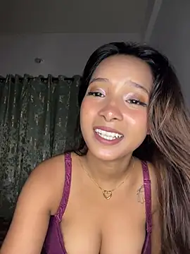 Snapshot of annaya_sexy chatting on 8, 7, 2026 annaya sexy online show from 8, 7, 2026