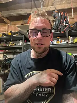 Snapshot of WIDBIGWHITECOCK chatting on 16, 5, 2026 WIDBIGWHITECOCK online show from 16, 5, 2026