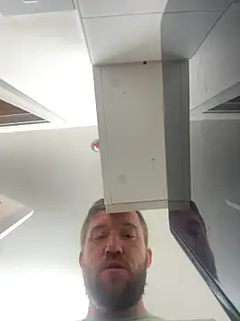 Snapshot of slutwifebbw chatting on 25, 3, 2026 slutwifebbw online show from 25, 3, 2026