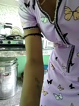 Night-Couple2 online show from 17, 4, 2026