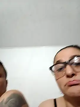 natalliecoopers online show from 4, 2, 2026