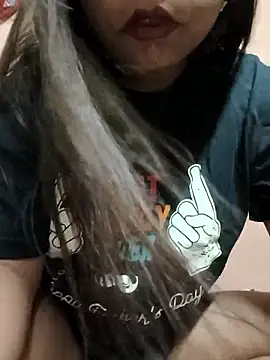 Hot Twinkle online show from 13, 4, 2026