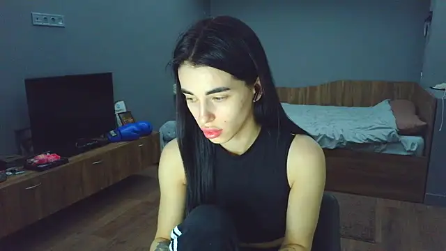 Vlada Elfie online show from 13, 4, 2026