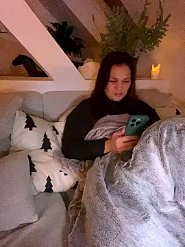 Snapshot of Milenaxlee chatting on 9, 1, 2026 Milenaxlee online show from 9, 1, 2026