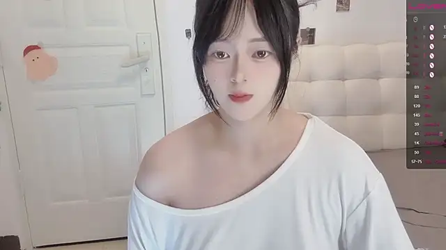 sunny-ly online show from 10, 4, 2026