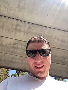 allee2206 online show from 23, 3, 2026