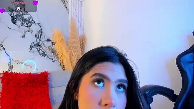 NatashaTaylor1 online show from 5, 2, 2026