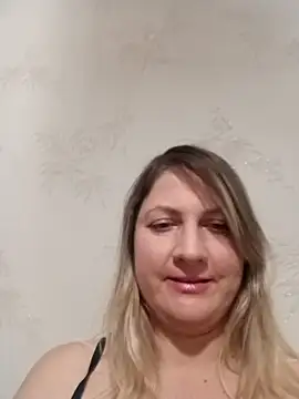 Stephania77727 online show from 9, 1, 2026