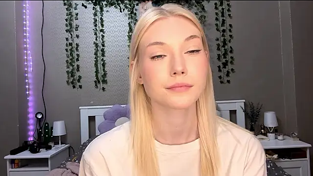 LlsabethHaze online show from 15, 1, 2026