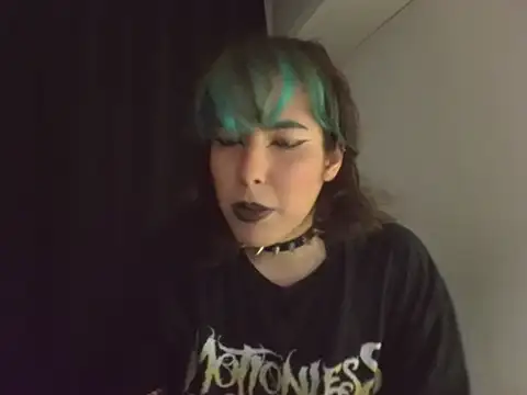 goth latina online show from 11, 1, 2026