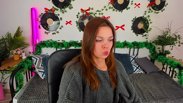 ScarletMarney online show from 16, 1, 2026