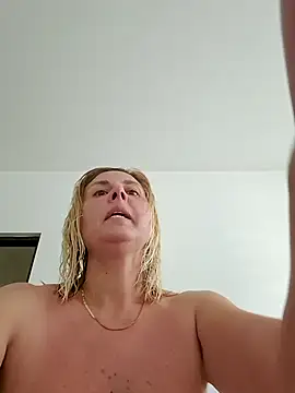 Amelia9798 online show from 9, 6, 2026