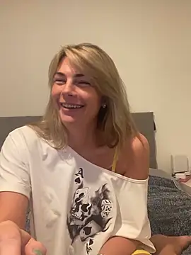 Scarlett the girlnextdoor online show from 1, 4, 2026