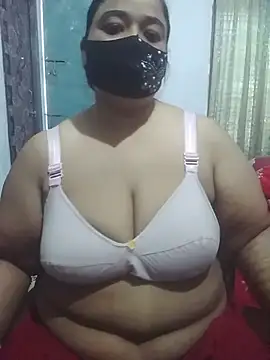 momo loves online show from 11, 2, 2026