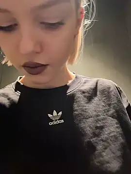 Snapshot of AshleyMur chatting on 3, 2, 2026 AshleyMur online show from 3, 2, 2026