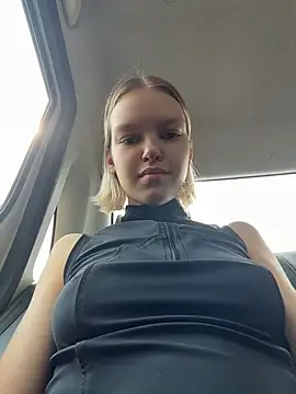 Snapshot of AshleyMur chatting on 14, 6, 2026 AshleyMur online show from 14, 6, 2026