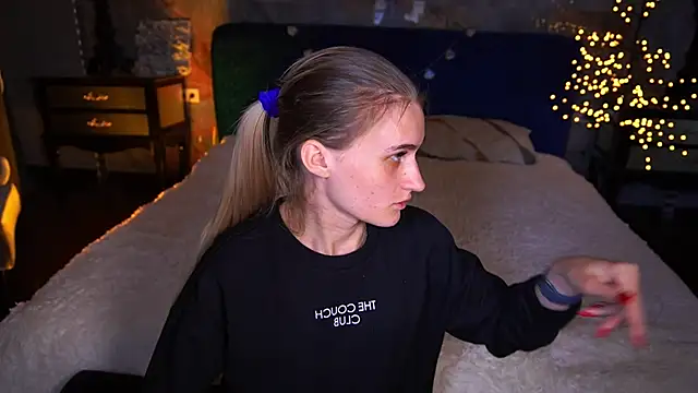 DiamondNina online show from 13, 4, 2026