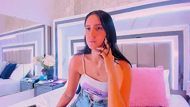 IsaBlue online show from 14, 2, 2026