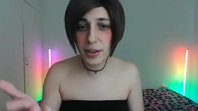 Snapshot of HoneyValentine chatting on 4, 3, 2026 HoneyValentine online show from 4, 3, 2026