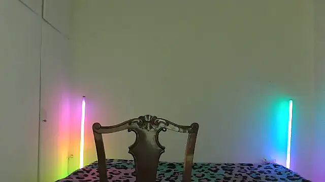 Snapshot of HoneyValentine chatting on 6, 3, 2026 HoneyValentine online show from 6, 3, 2026