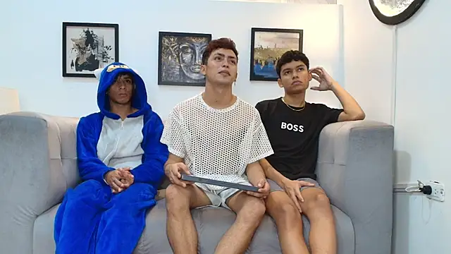 Snapshot of AVENGER_BOYS2026 chatting on 12, 1, 2026 AVENGER BOYS2026 online show from 12, 1, 2026