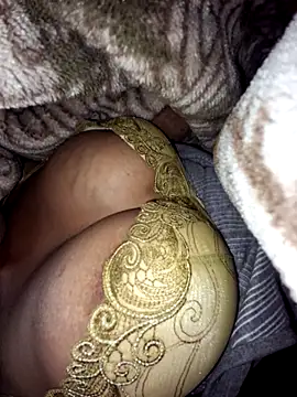 Snapshot of savitaxbhabhi chatting on 10, 2, 2026 savitaxbhabhi online show from 10, 2, 2026