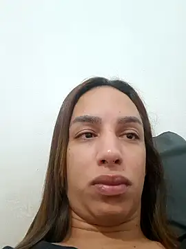 ofjuliaa online show from 18, 2, 2026