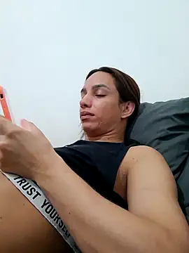 ofjuliaa online show from 6, 3, 2026