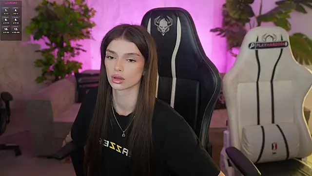 Mila Rose054 online show from 25, 3, 2026