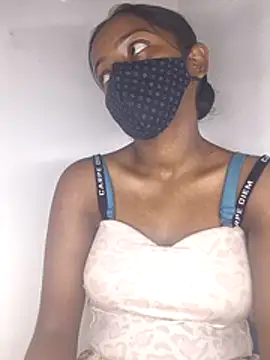 Royal-girl78 online show from 17, 2, 2026