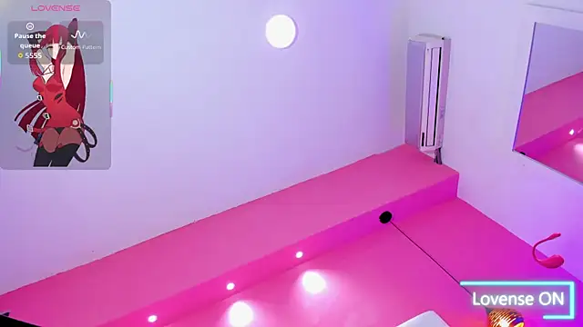 Snapshot of mia_collinsss chatting on 7, 1, 2026 mia collinsss online show from 7, 1, 2026