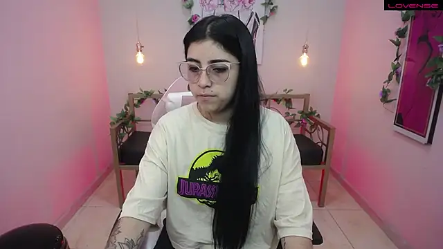 Snapshot of Adri_gomez_x chatting on 6, 7, 2026 Adri gomez x online show from 6, 7, 2026