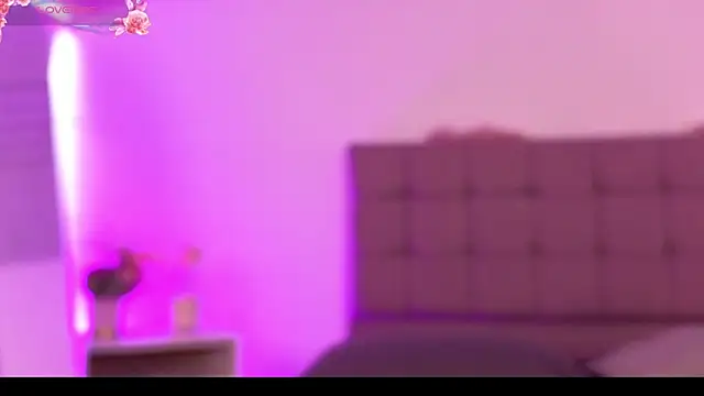 DulceRouss  online show from 11, 1, 2026