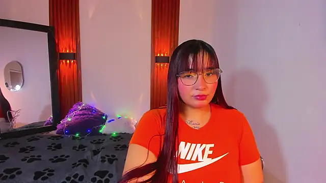 Snapshot of ChloeJewel21 chatting on 10, 1, 2026 ChloeJewel21 online show from 10, 1, 2026