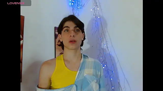 lilithot23 online show from 25, 3, 2026