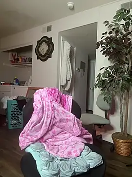 hispinkfreak219 online show from 14, 2, 2026