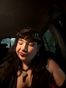 Snapshot of RoseNubble chatting on 7, 5, 2026 RoseNubble online show from 7, 5, 2026