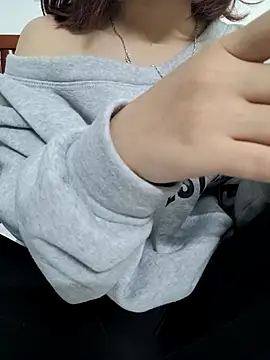 Snapshot of -LunaLust chatting on 11, 1, 2026 -LunaLust online show from 11, 1, 2026