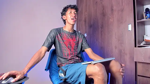 Snapshot of neitan_miller_ chatting on 6, 2, 2026 neitan miller online show from 6, 2, 2026