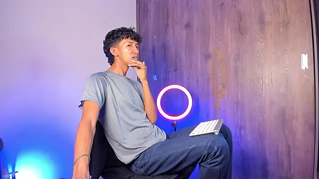 Snapshot of neitan_miller_ chatting on 26, 2, 2026 neitan miller online show from 26, 2, 2026