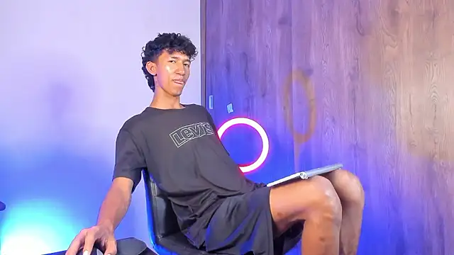 Snapshot of neitan_miller_ chatting on 28, 2, 2026 neitan miller online show from 28, 2, 2026