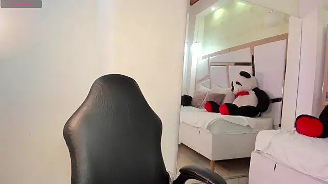 tatikanyx online show from 26, 6, 2026
