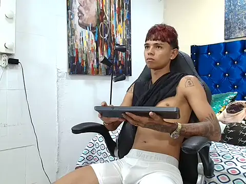 Snapshot of angelcutexx18 chatting on 4, 3, 2026 angelcutexx18 online show from 4, 3, 2026