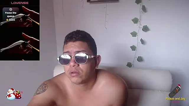 Snapshot of MaxSteel155 chatting on 10, 1, 2026 MaxSteel155 online show from 10, 1, 2026