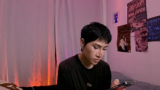 Lesbian Sexxx online show from 13, 1, 2026