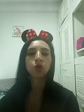 Snapshot of mariana_santacoloma chatting on 15, 6, 2026 mariana santacoloma online show from 15, 6, 2026
