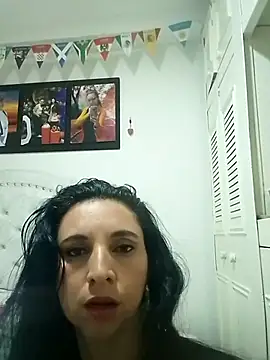 Snapshot of mariana_santacoloma chatting on 8, 7, 2026 mariana santacoloma online show from 8, 7, 2026