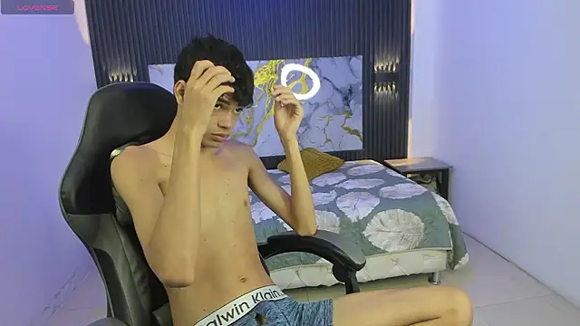 Dark Desiree18 online show from 18, 2, 2026