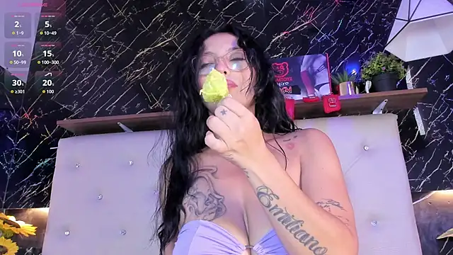 Renata blue online show from 7, 4, 2026